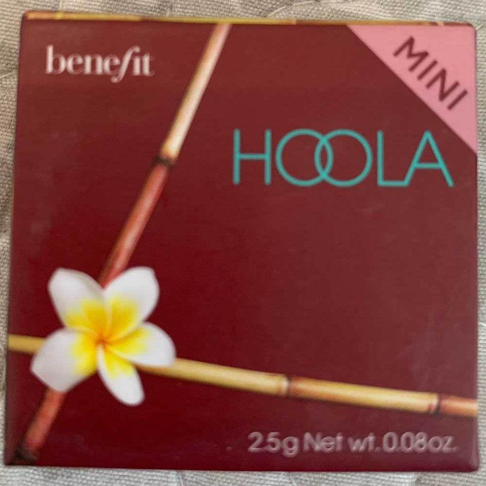 Benefit Matte Bronzer with Bamboo Design